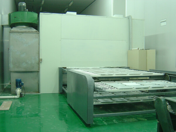 proimages/products/12Automatic_Produce/12-13Auto_multi-layer/12-13-04Auto-multi-layer-pallet-spraying-machine.jpg
